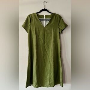 Olive Green V-Neck Short Sleeve Dress